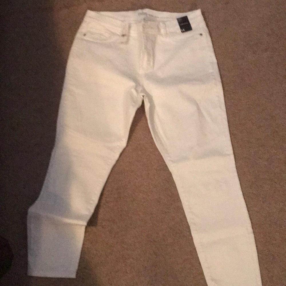 NY & Co SoHo ankle jeans